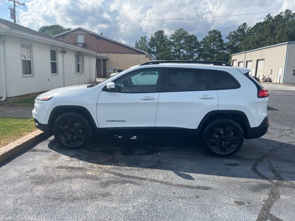 2016 Jeep Cherokee - $9,495