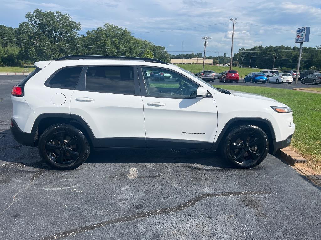 2016 Jeep Cherokee - $9,495