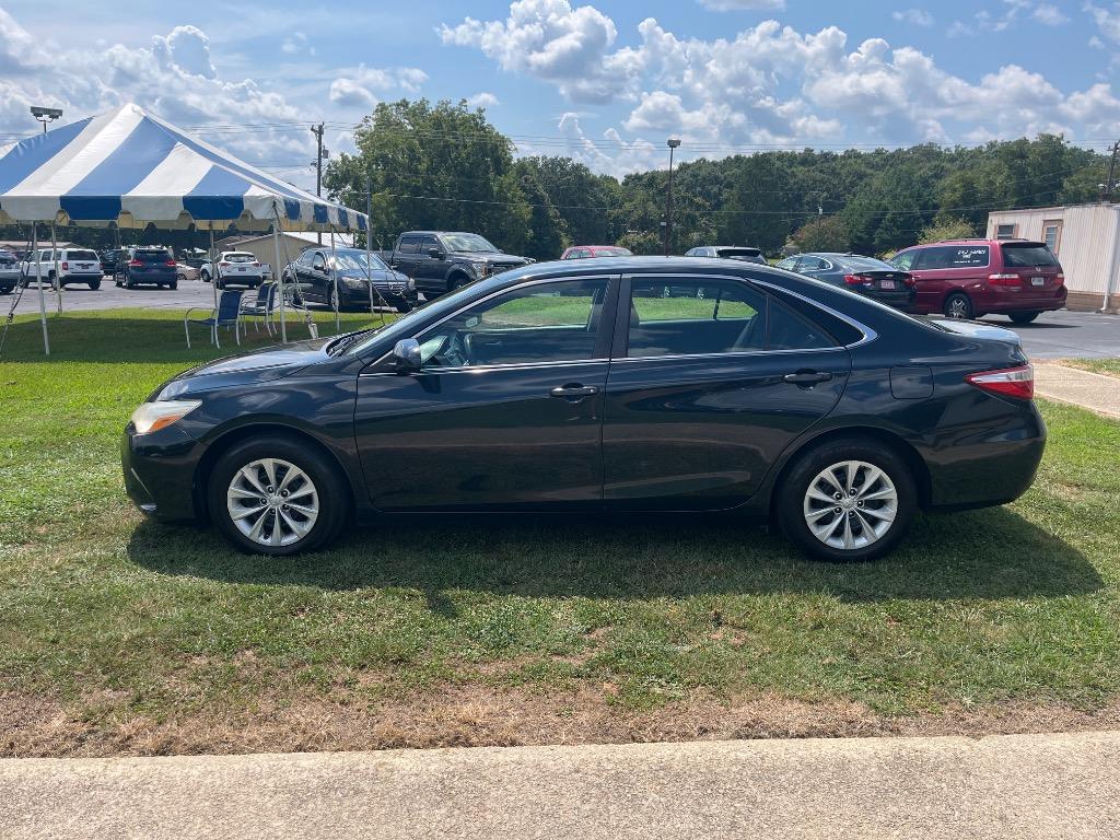 2016 Toyota Camry - $8,995