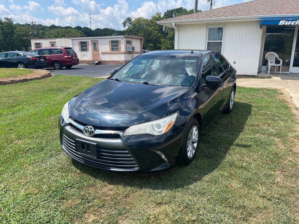 2016 Toyota Camry - $8,995
