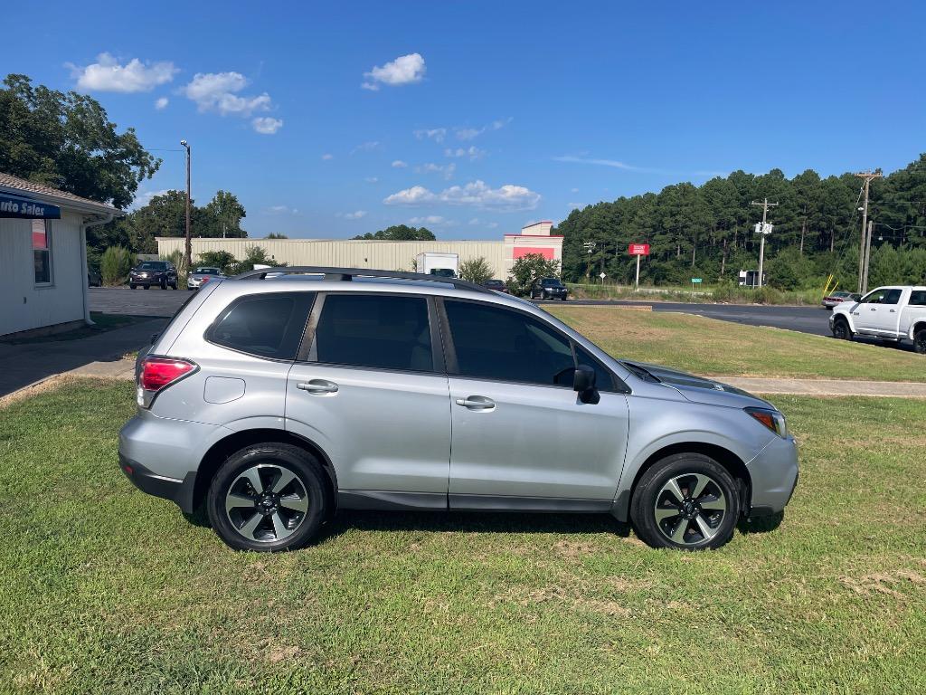 2018 Subaru Forester - $14,995