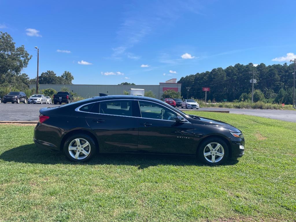 2023 Chevrolet Malibu - $14,995