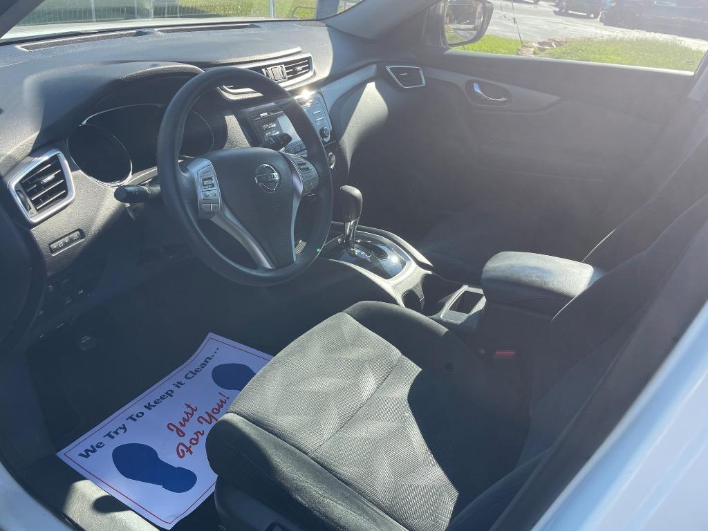 2016 Nissan Rogue - $11,995