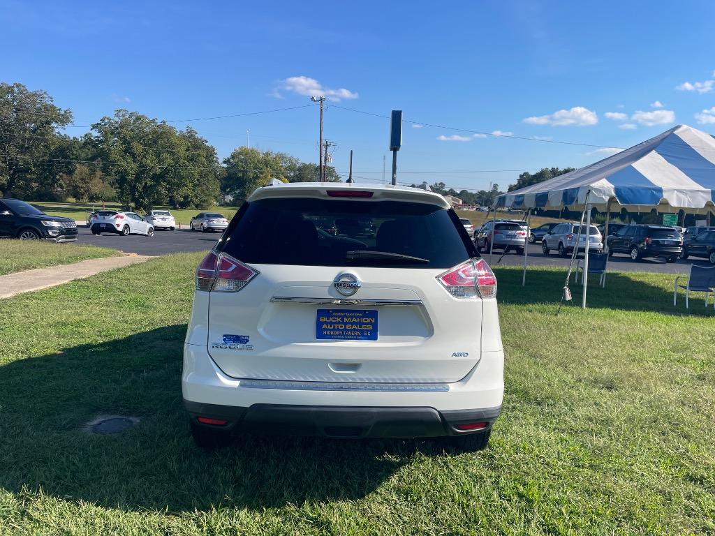 2016 Nissan Rogue - $11,995