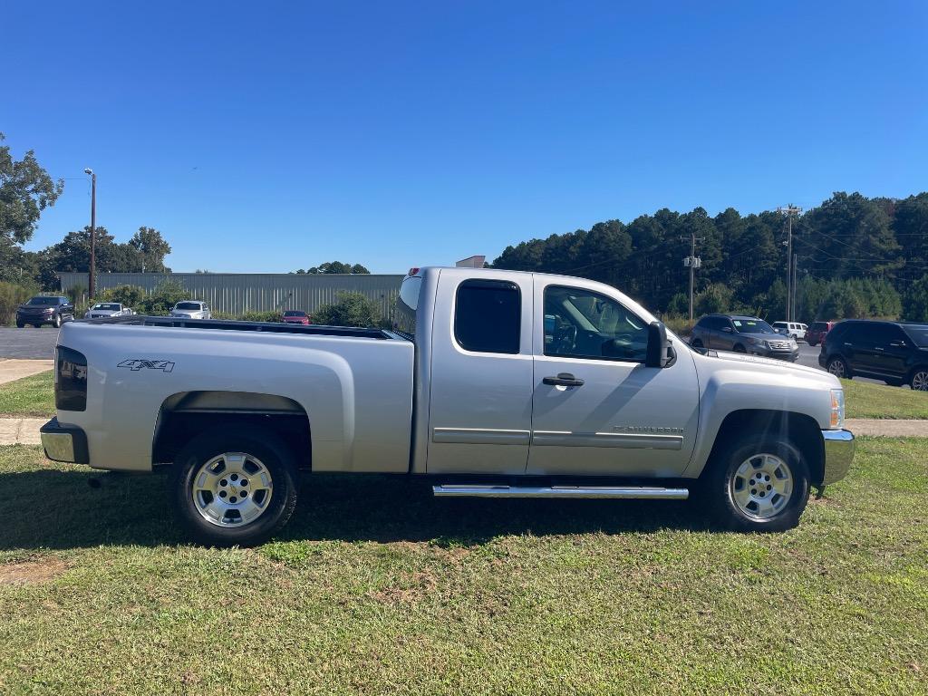 2012 Chevrolet Silverado - $11,995