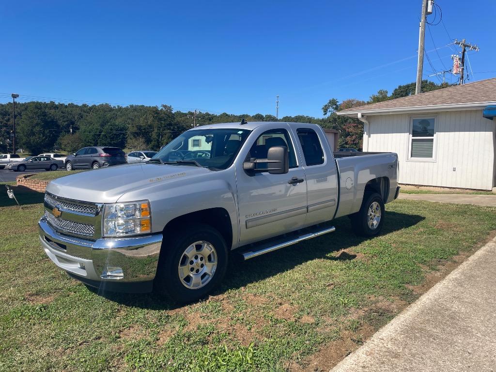 2012 Chevrolet Silverado - $11,995