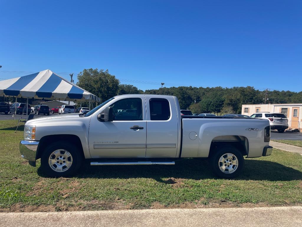 2012 Chevrolet Silverado - $11,995