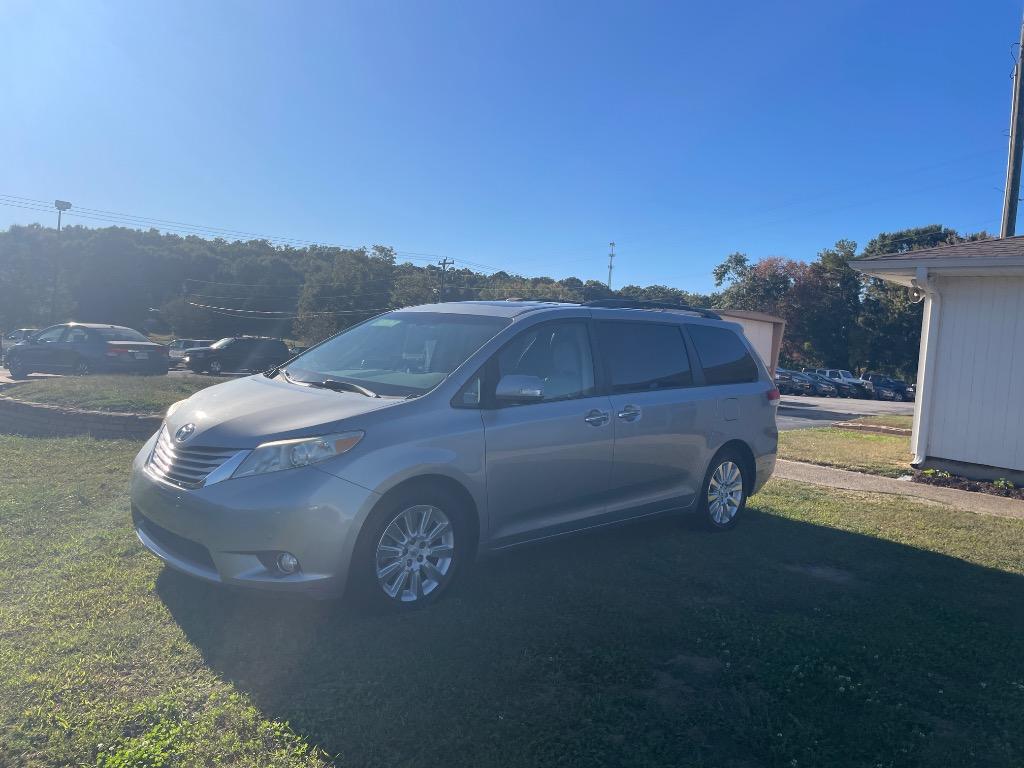 2013 Toyota Sienna