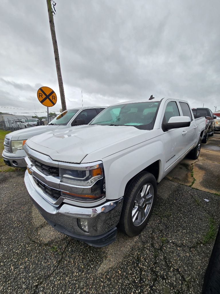 2017 Chevrolet Silverado - $23,950