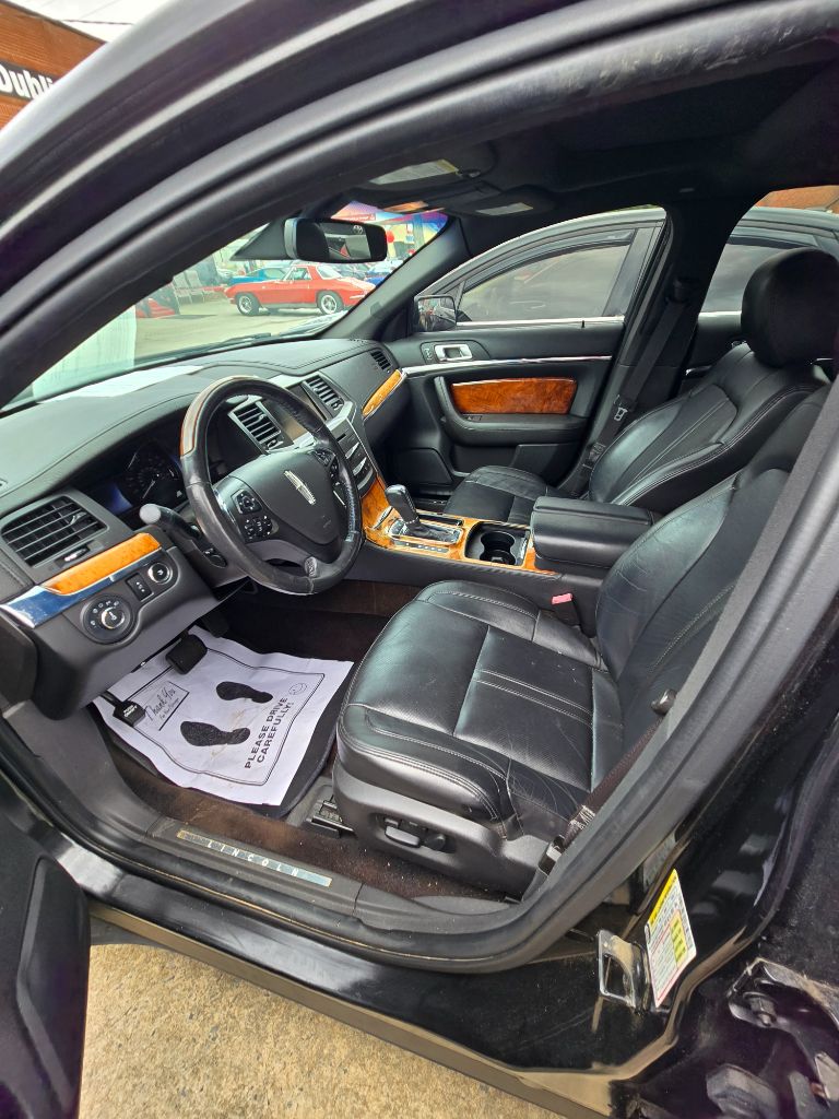 2013 Lincoln MKS - $15,950