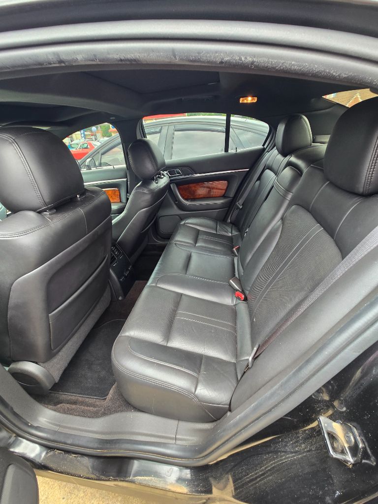 2013 Lincoln MKS - $15,950