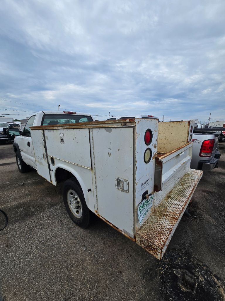 2007 Chevrolet Silverado - $8,950