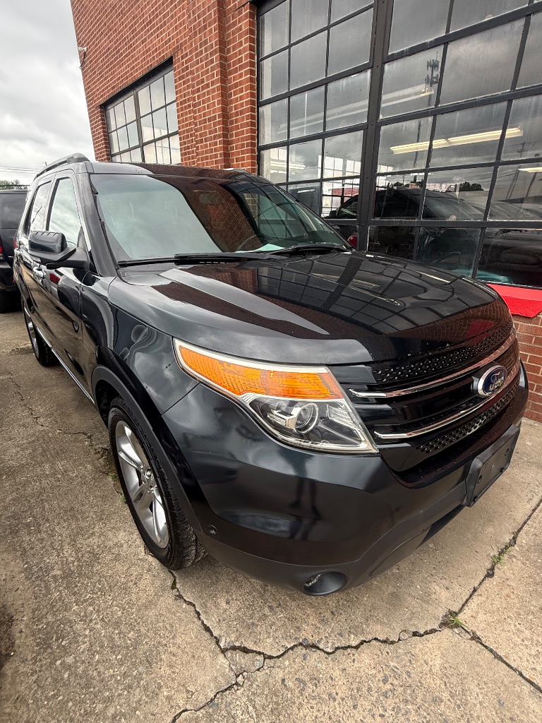 2014 Ford Explorer - $16,950