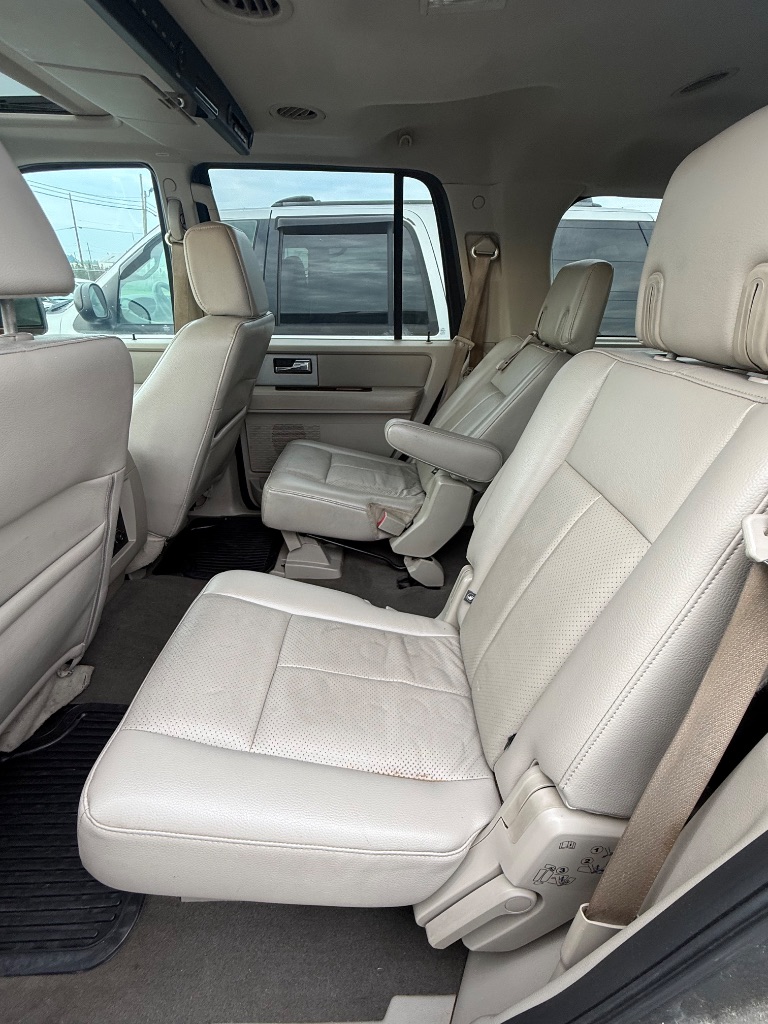 2007 Ford Expedition - $8,950