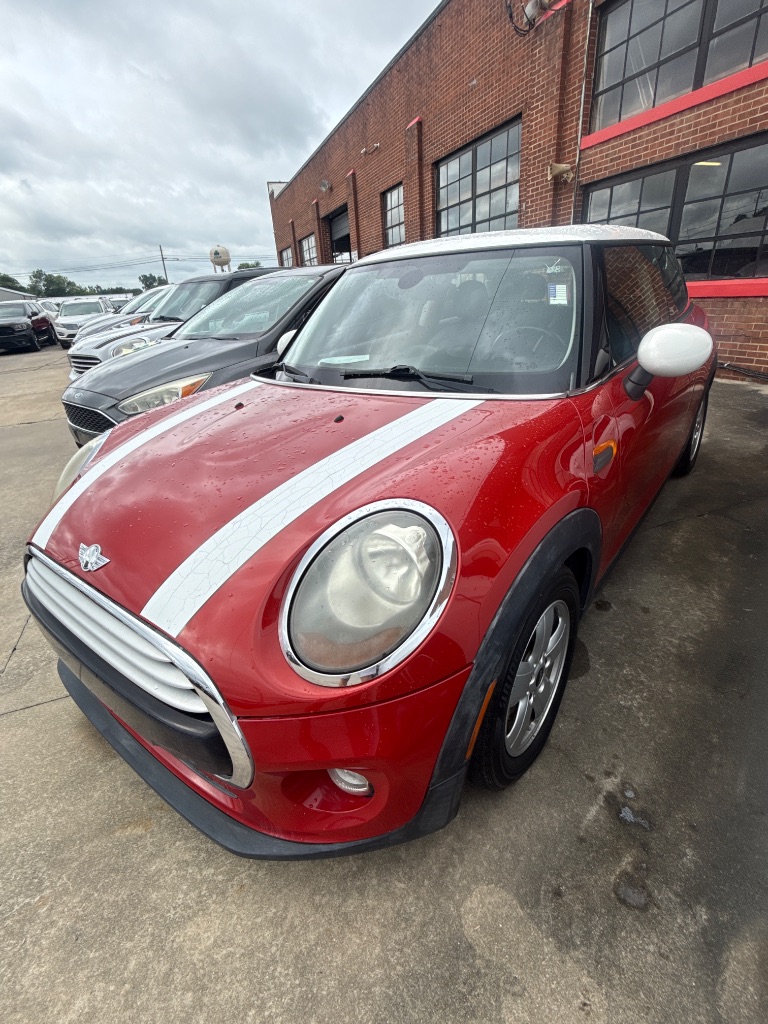 2014 MINI Hardtop - $14,950