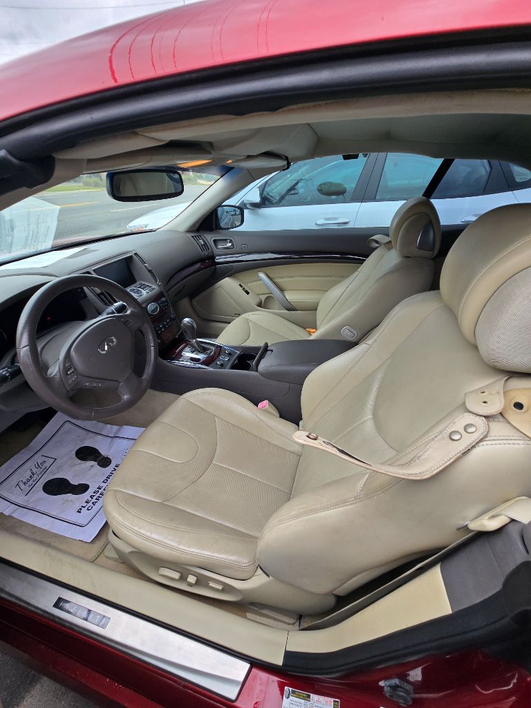 2015 INFINITI Q60 - $26,950