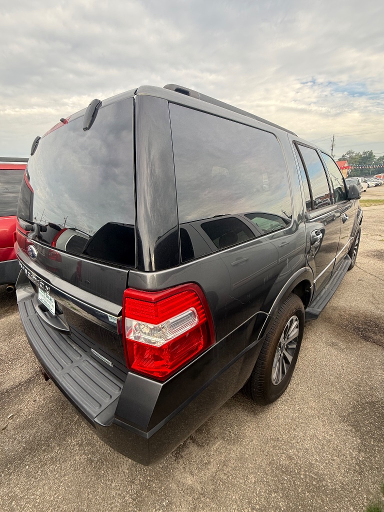 2017 Ford Expedition - $19,950
