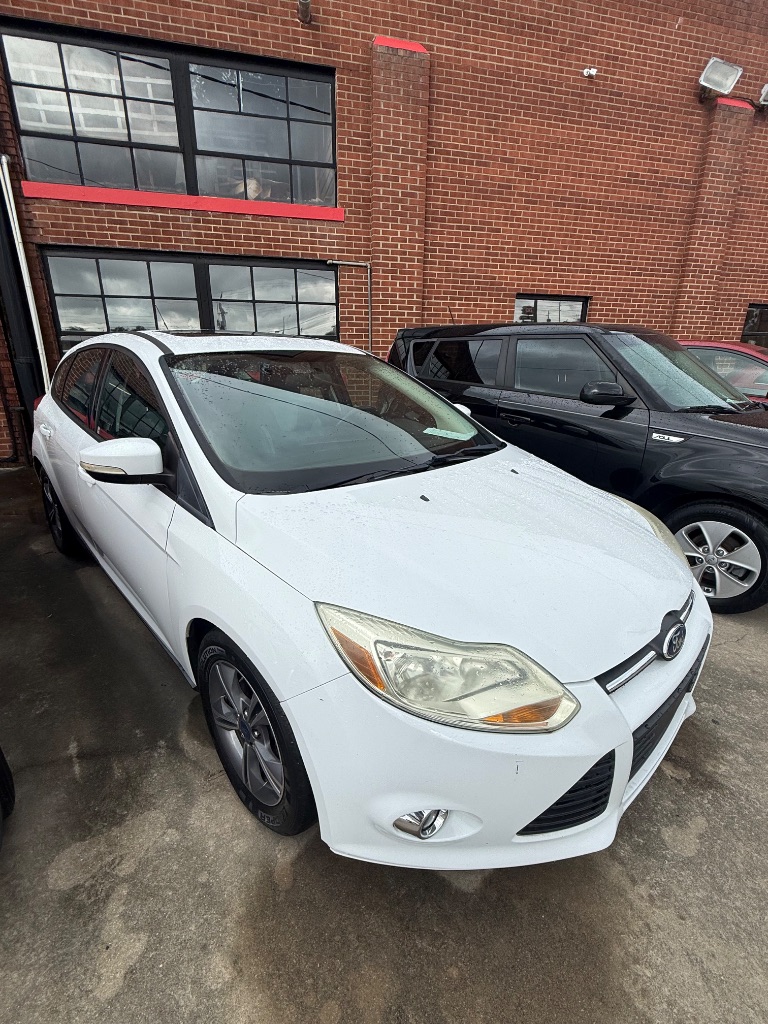 2014 Ford Focus - $10,950