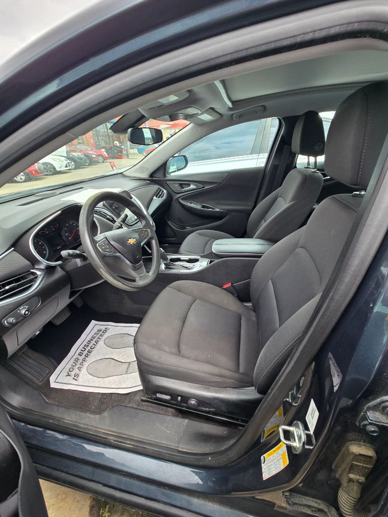 2019 Chevrolet Malibu - $18,950