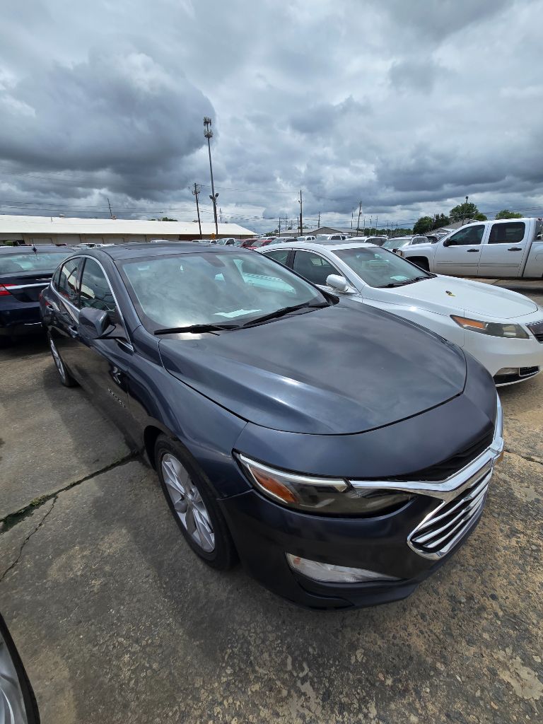 2019 Chevrolet Malibu - $18,950