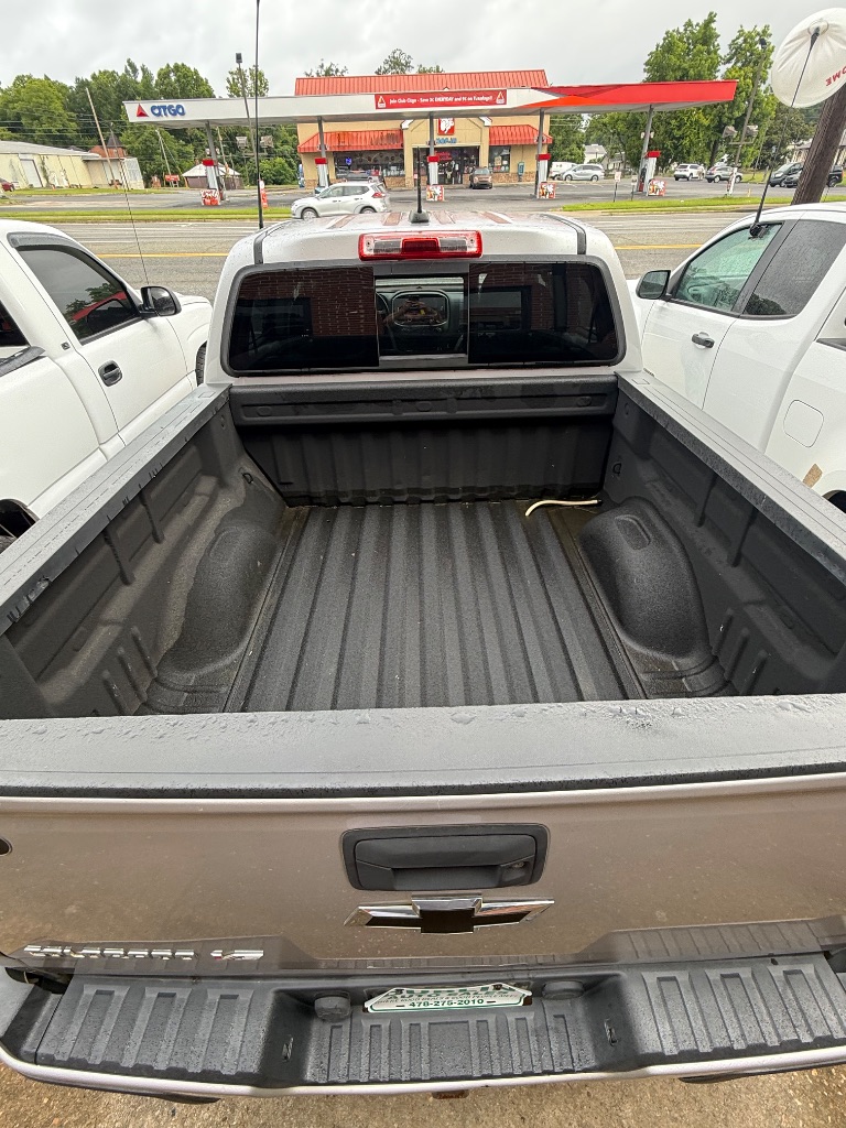 2017 Chevrolet Colorado - $21,950