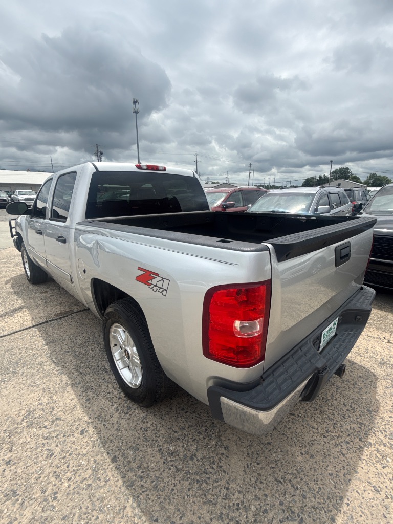 2013 Chevrolet Silverado - $11,950