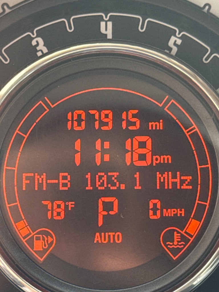 2012 FIAT 500 - $8,950