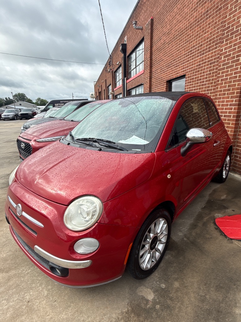 2012 FIAT 500 - $8,950