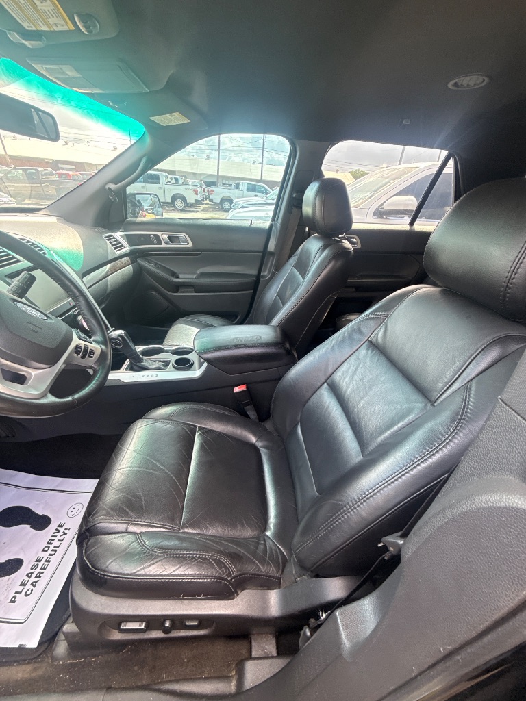 2015 Ford Explorer - $7,950