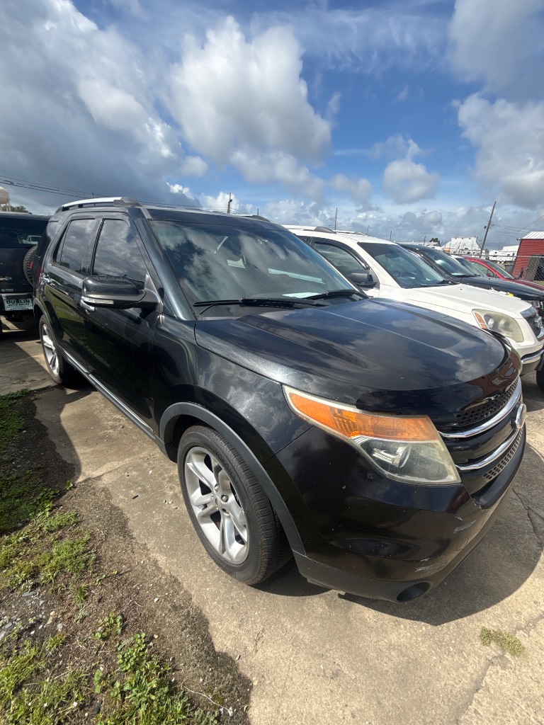 2015 Ford Explorer - $7,950