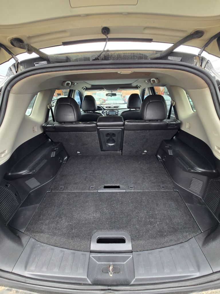 2015 Nissan Rogue - $12,950