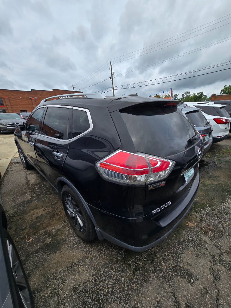 2015 Nissan Rogue - $12,950