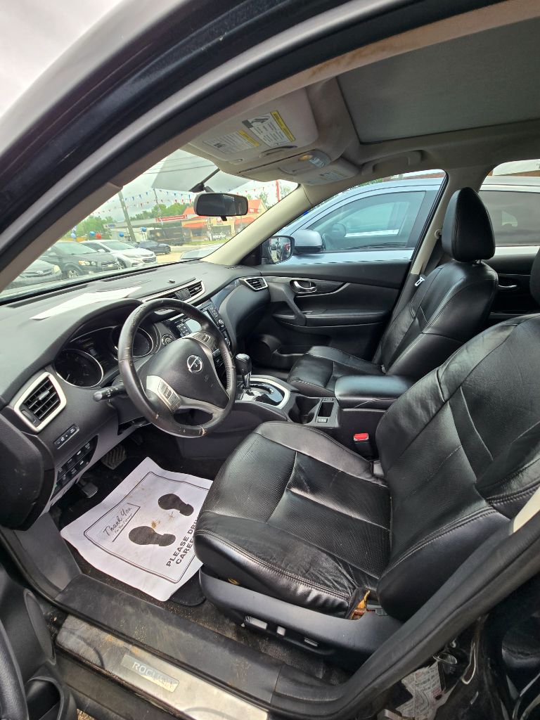 2015 Nissan Rogue - $12,950