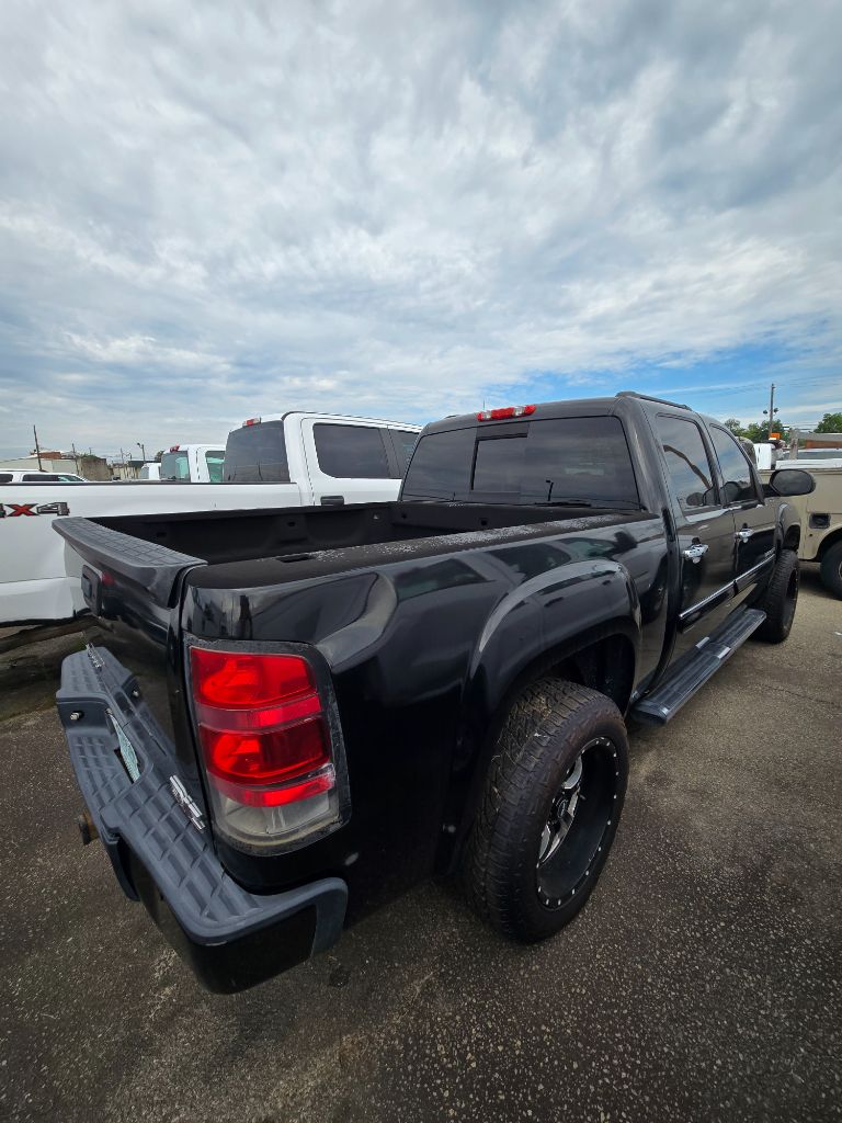 2007 GMC Sierra - $9,950
