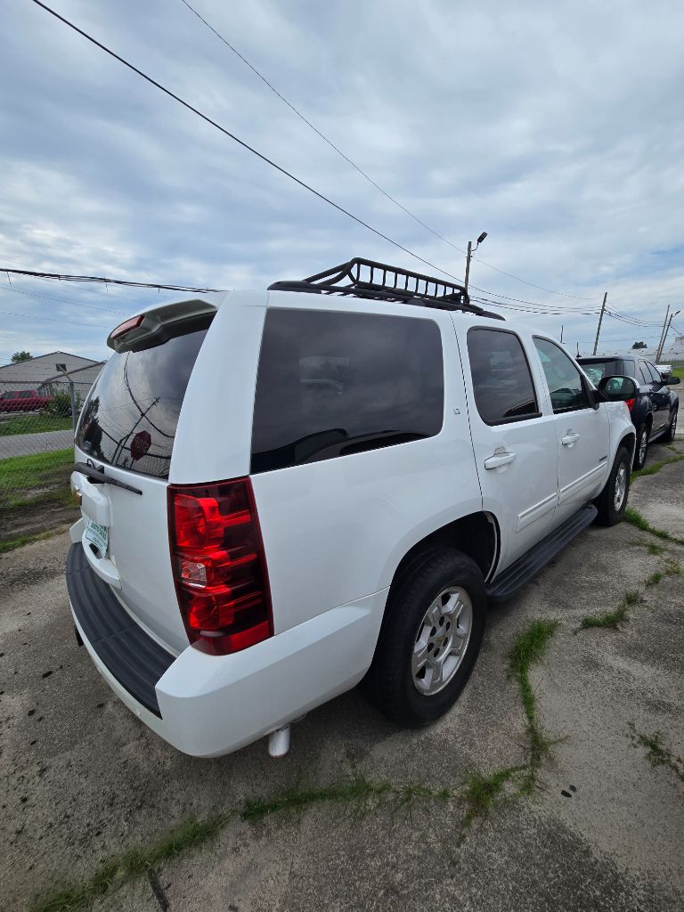 2014 Chevrolet Tahoe - $10,950