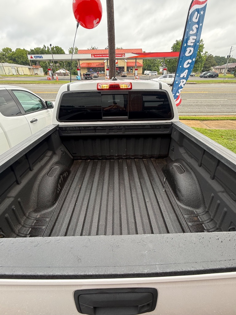2017 Chevrolet Colorado - $21,950