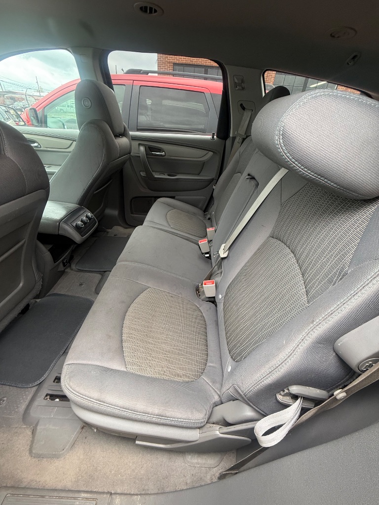 2014 Chevrolet Traverse - $6,950