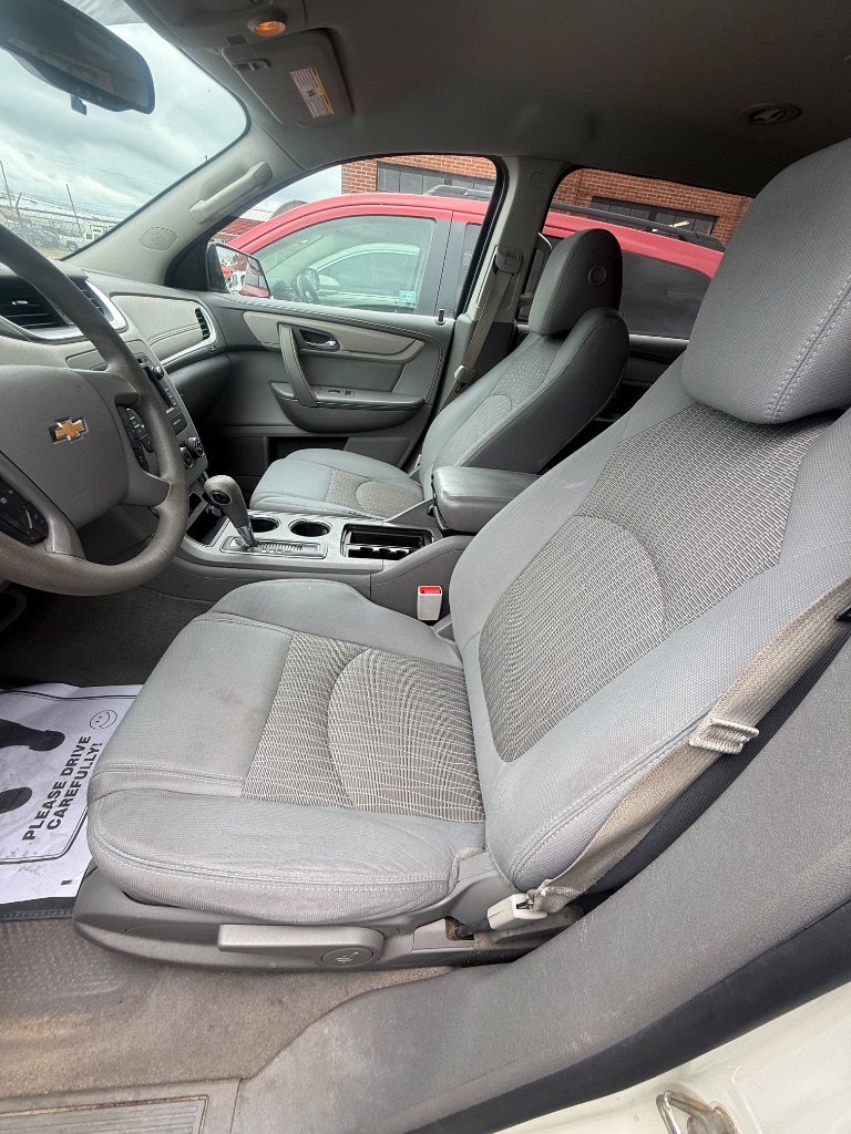 2014 Chevrolet Traverse - $6,950