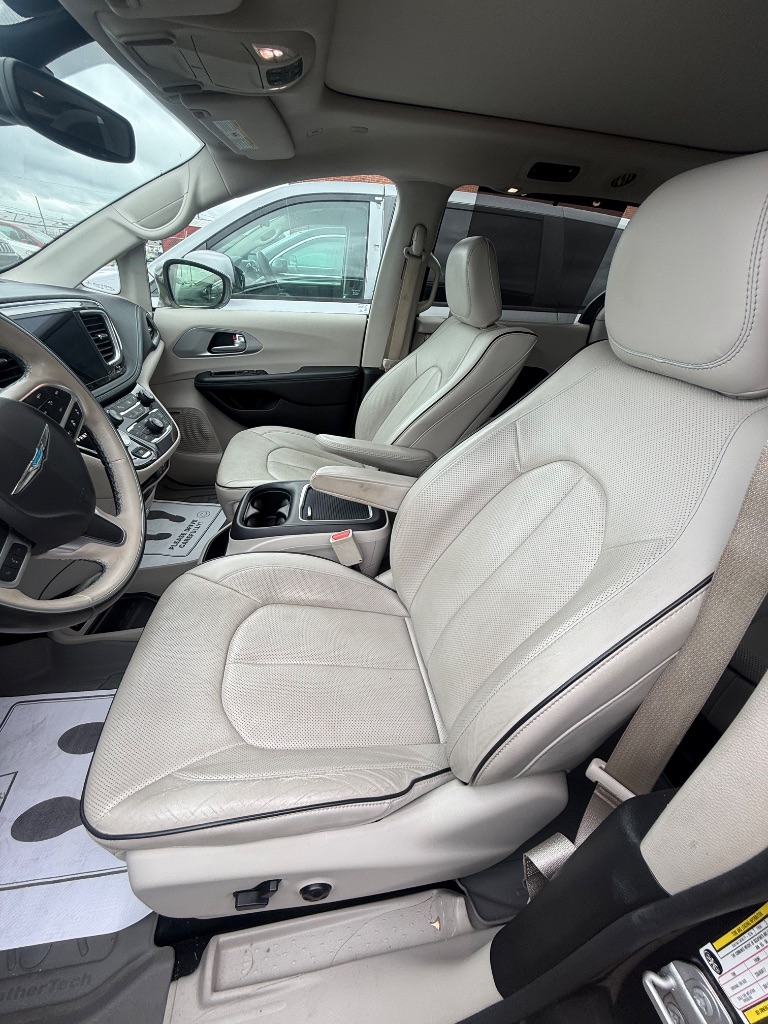 2018 Chrysler Pacifica - $18,950
