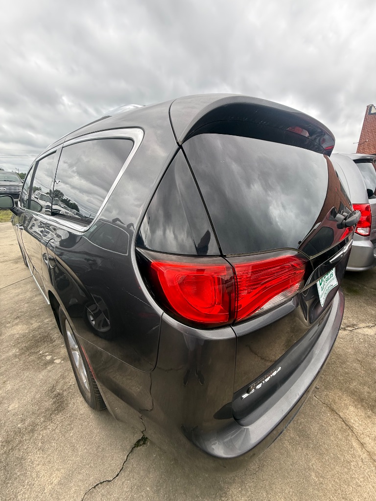 2018 Chrysler Pacifica - $18,950
