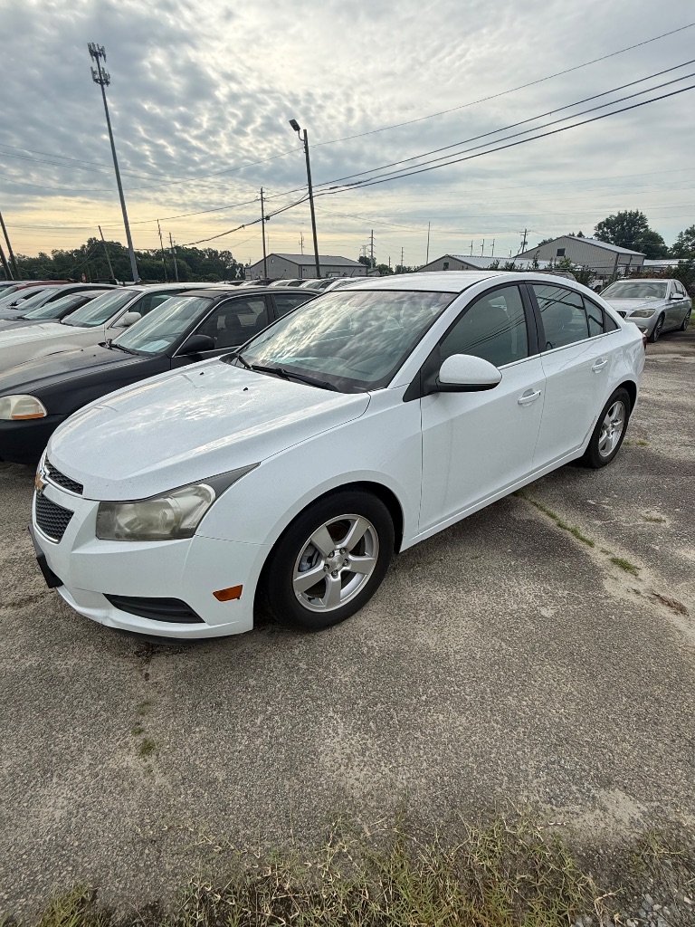 2013 Chevrolet Cruze - $6,950