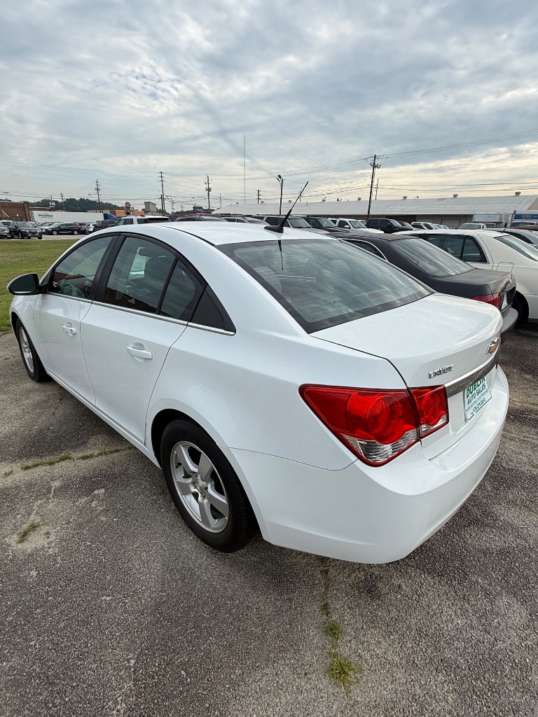 2013 Chevrolet Cruze - $6,950