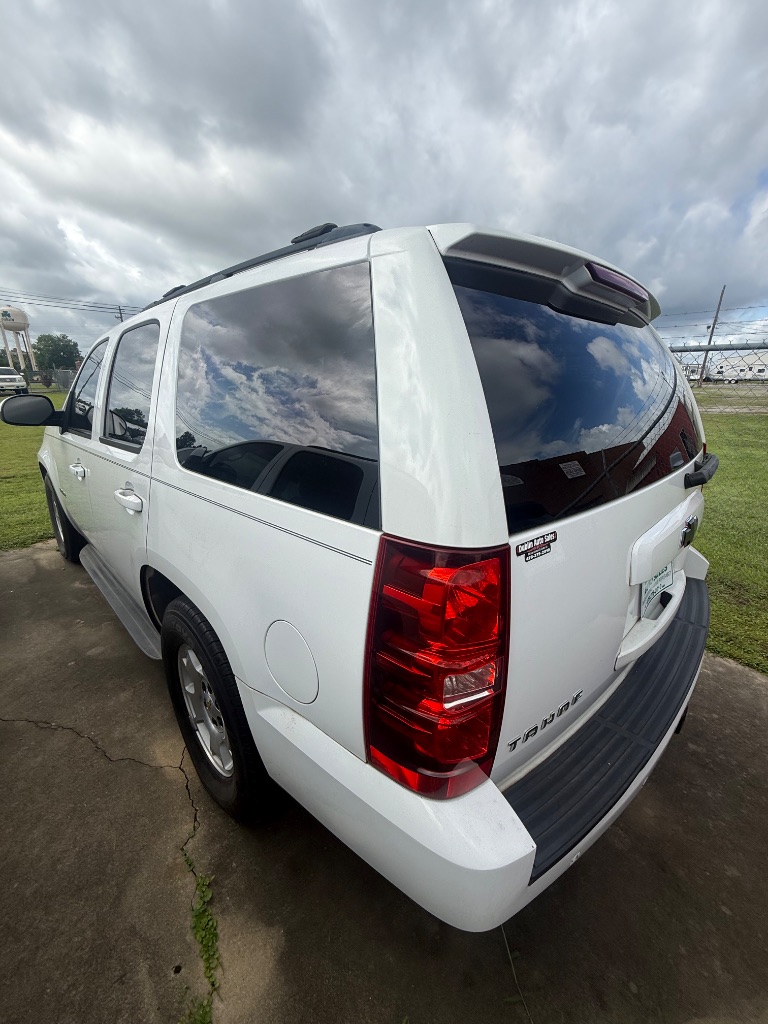 2010 Chevrolet Tahoe - $8,950