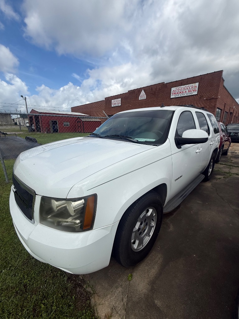2010 Chevrolet Tahoe - $8,950