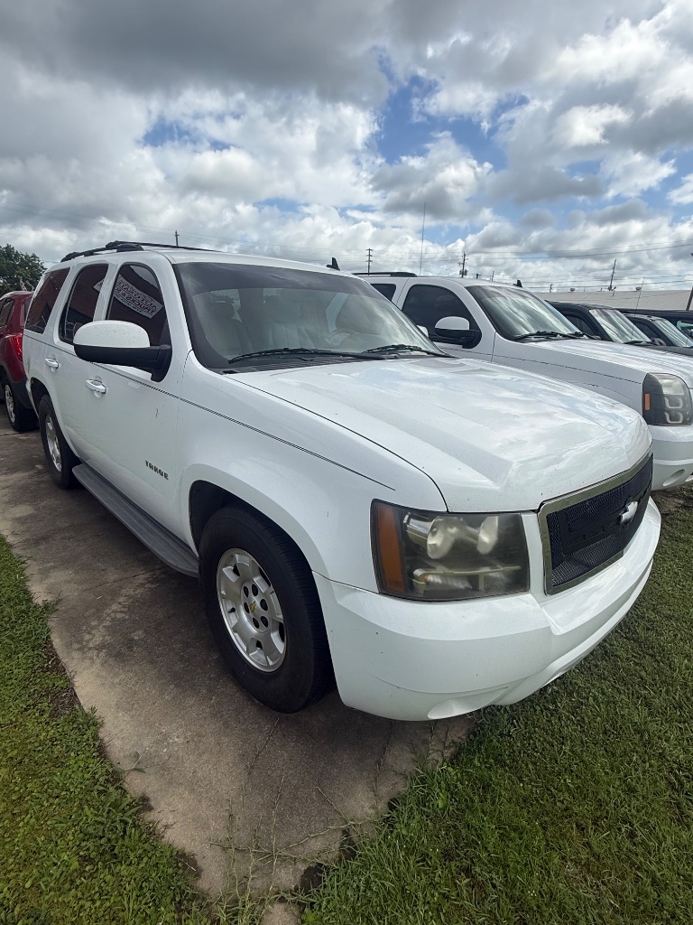 2010 Chevrolet Tahoe - $8,950