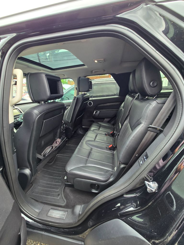 2017 LAND ROVER Discovery - $17,950