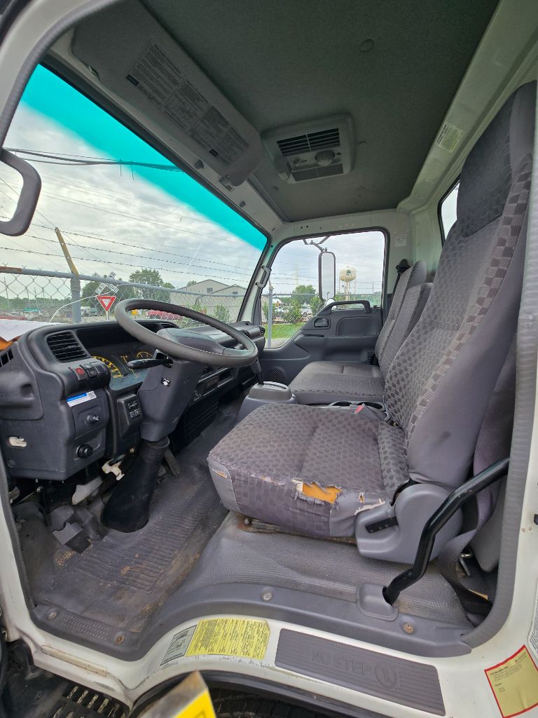 2006 GMC W4 - $8,950