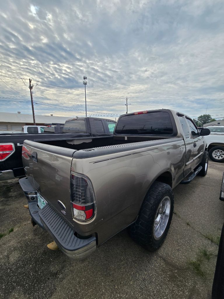 2004 Ford F-150 Heritage - $6,950