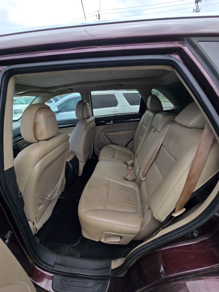 2015 Kia Sorento - $8,950