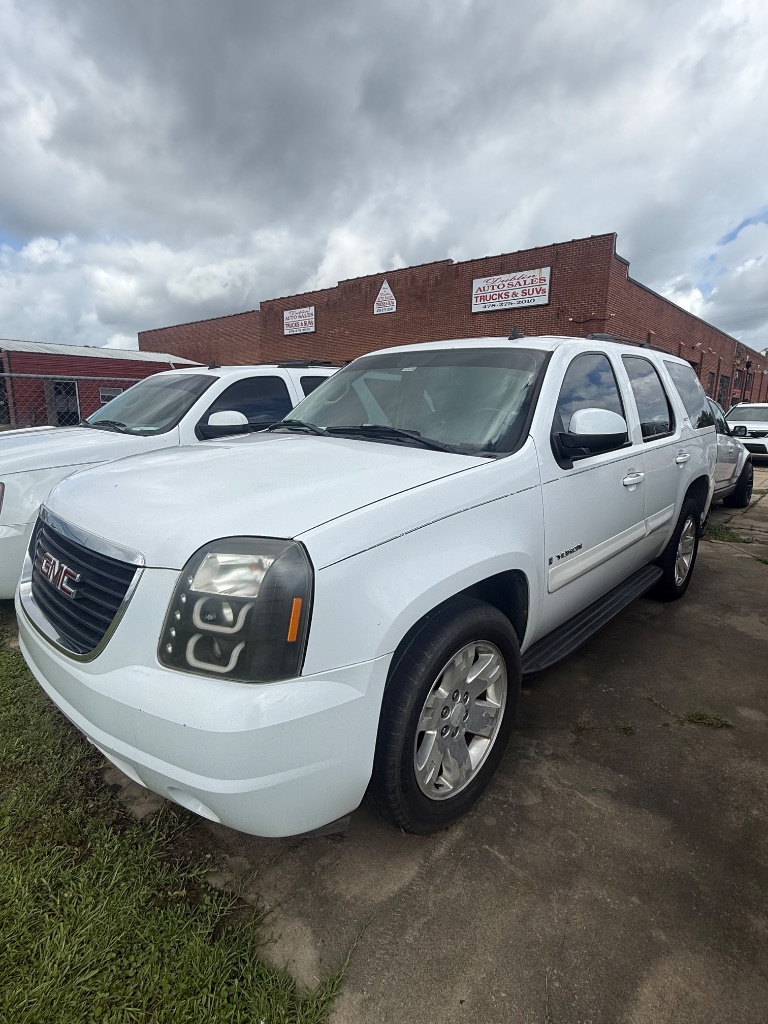 2008 GMC Yukon - $7,950